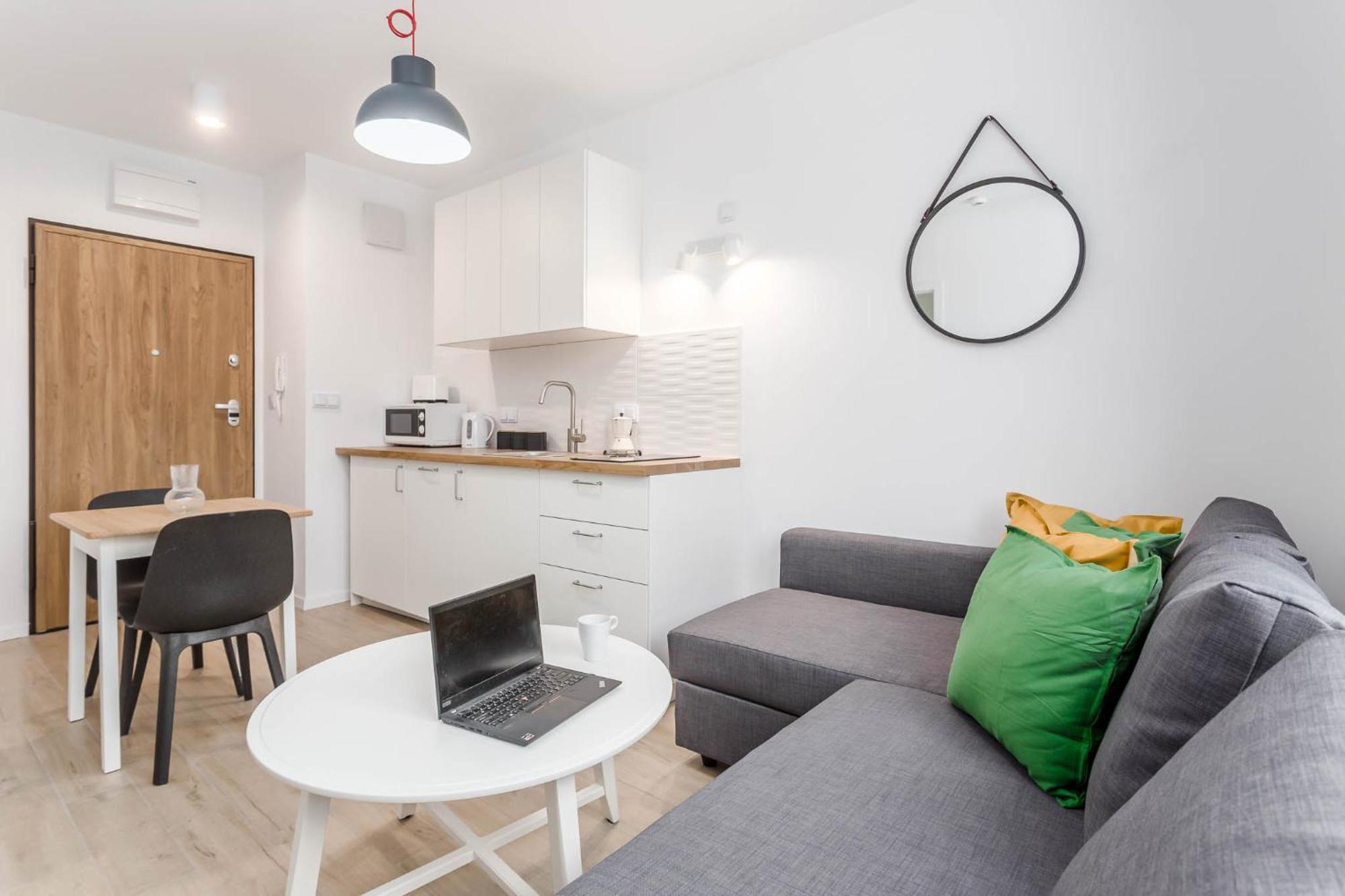 Enjoy! Ursynow Apartment Варшава Екстериор снимка